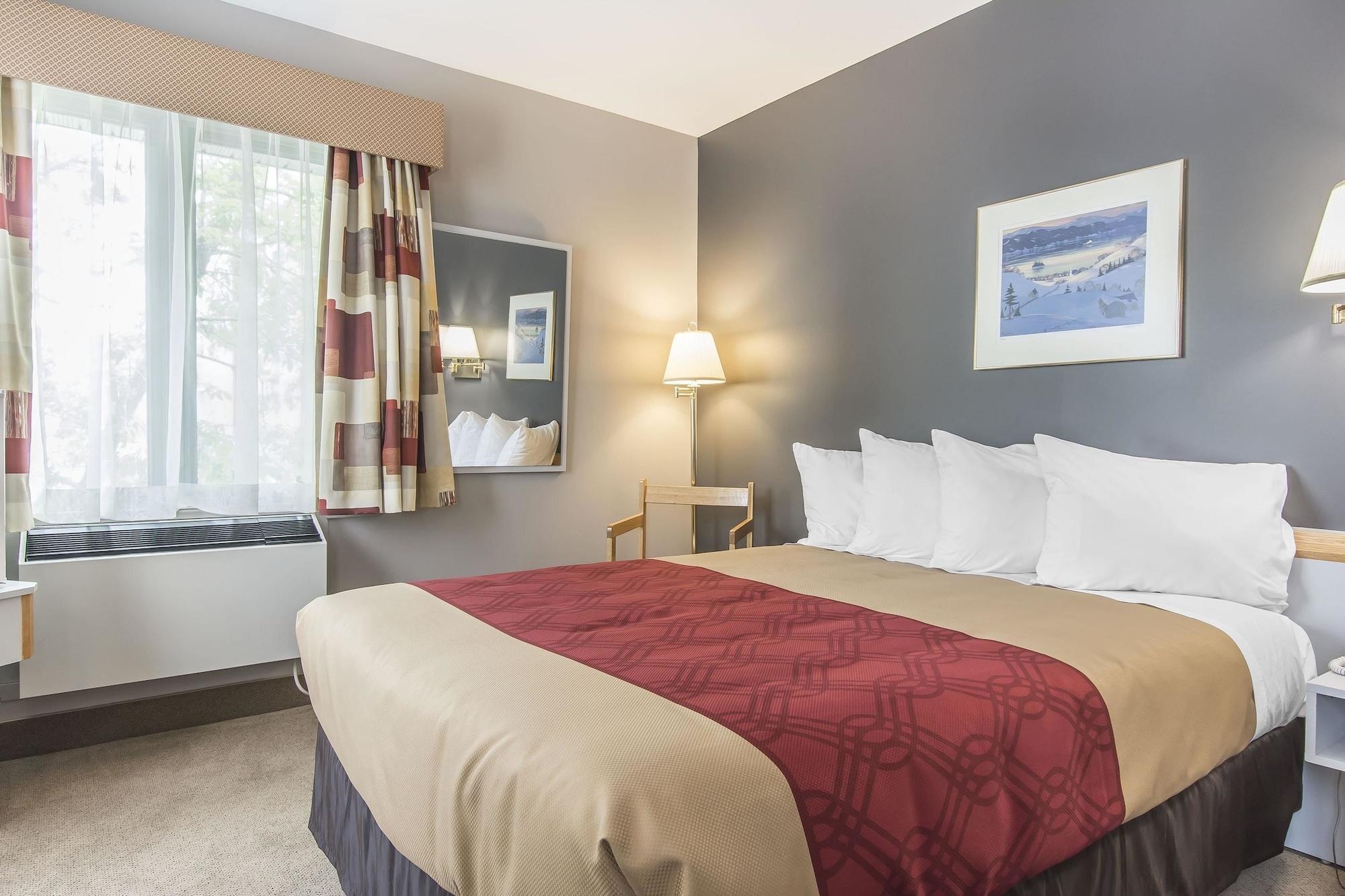 Econo Lodge Ла Мале Екстериор снимка