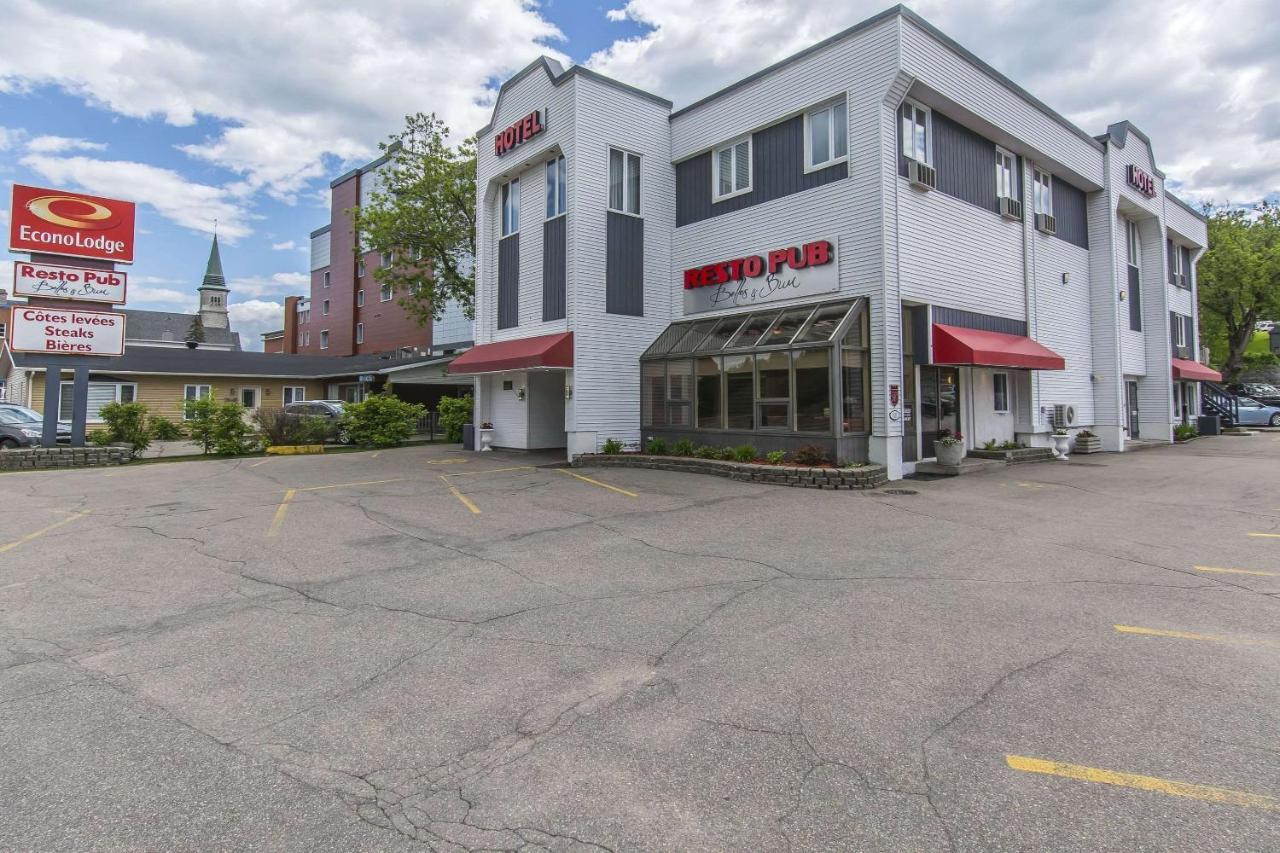 Econo Lodge Ла Мале Екстериор снимка