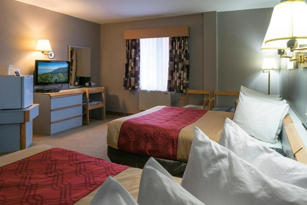 Econo Lodge Ла Мале Екстериор снимка